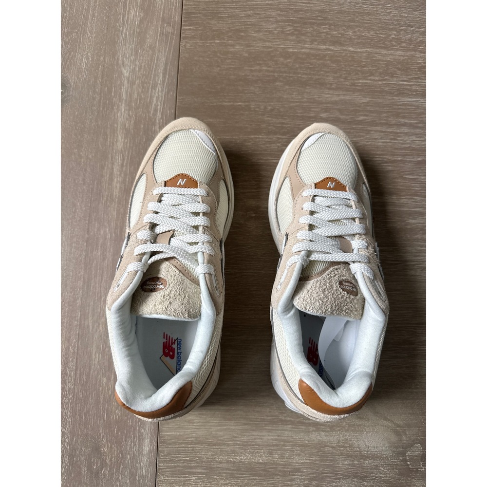 New Balance 2002R Beige Suede Mesh Classic‎ Sneakers Women Size 10 New In Box - Picture 8 of 8
